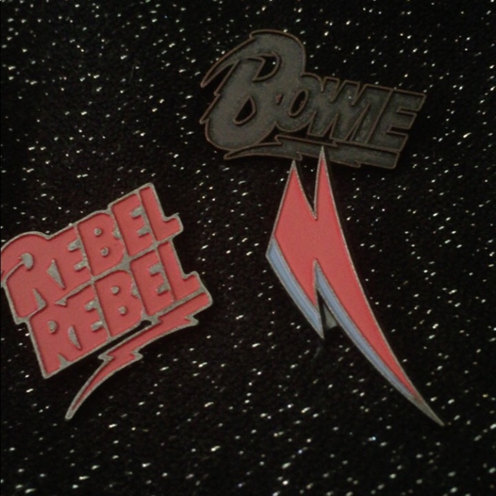 Collection of David Bowie Collectors Pins ⚡️